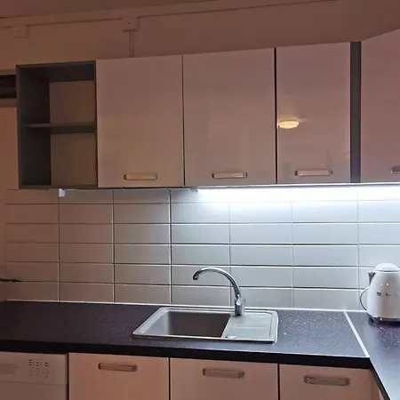 Koselig Leilighet Med Hage Og Terrasse Med Utsikt. Apartment Royken